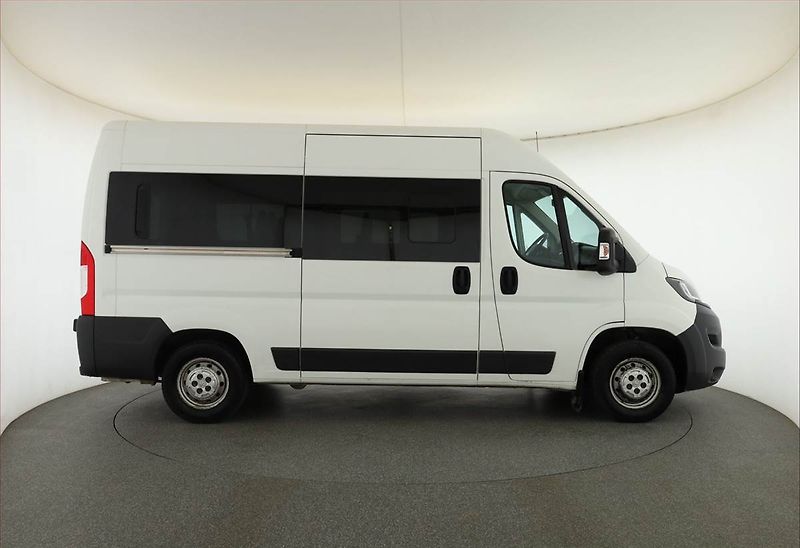 Peugeot Boxer (2017) 2.0 BlueHDi, Bus, 9Míst, DPH - fotka 6 z 17