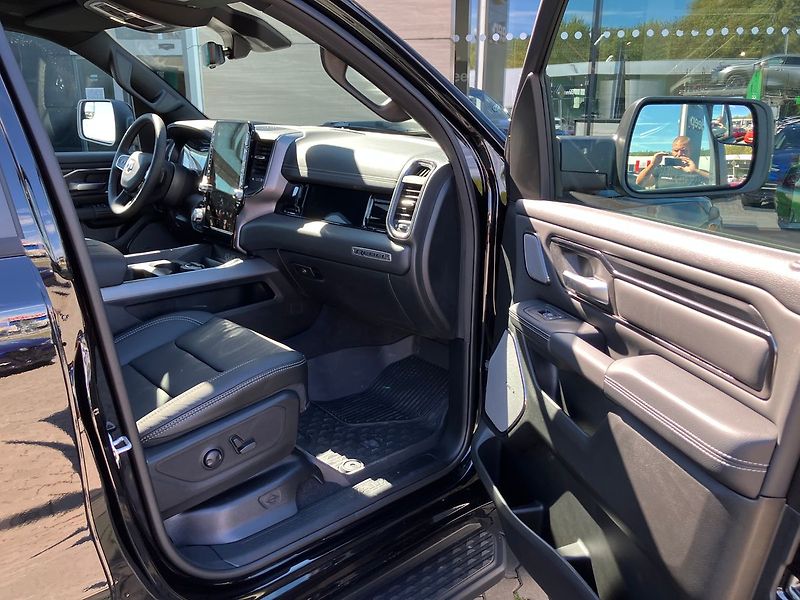 Dodge RAM (2025) 3.0 I6 426k REBEL PREMIUM EDIT - fotka 51 z 77