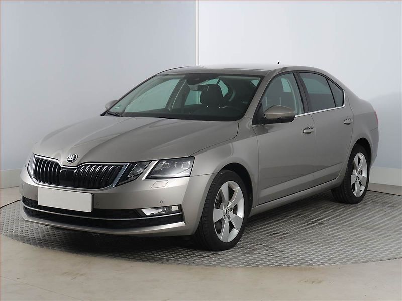 Škoda Octavia (2017) Style 2.0 TDI, Navi, Tempomat - fotka 2 z 18