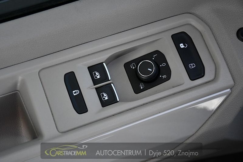 Volkswagen Multivan 2.0TDi LONG STYLE DSG IQLIGHT - fotka 24 z 57
