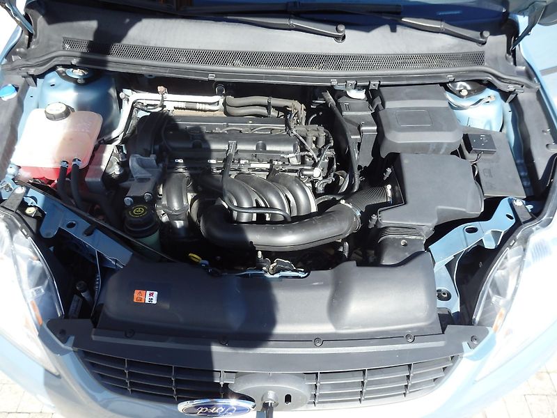 Ford Focus 1.6i 6x AIRBAG, KLIMATIZACE - fotka 12 z 14