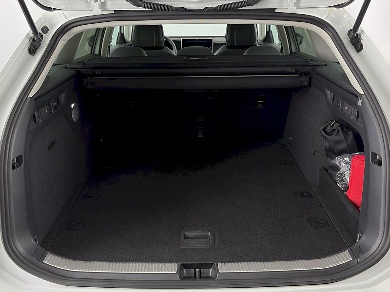 Volkswagen Passat (2024) Business 1.5 TSI 110kW DSG - fotka 34 z 35