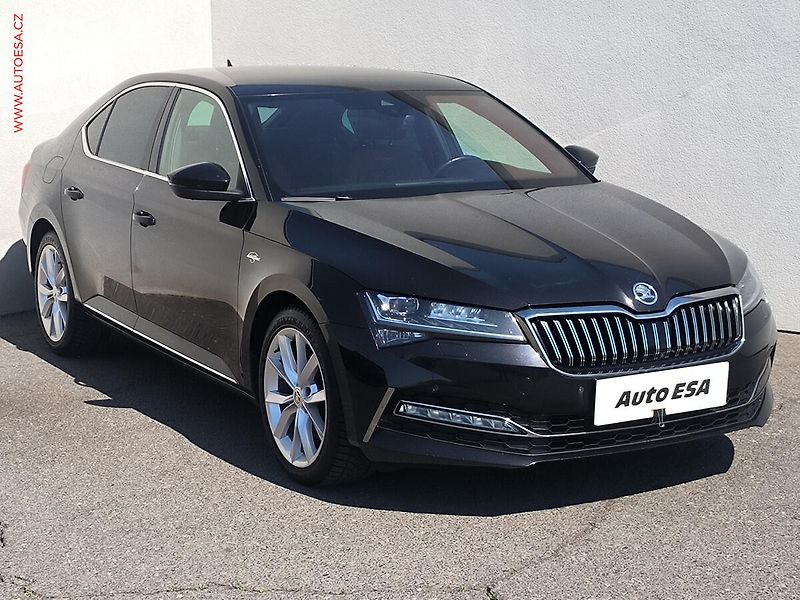 Škoda Superb (2021) 2.0 TDi, ČR, L&K, DSG - fotografie inzerátu
