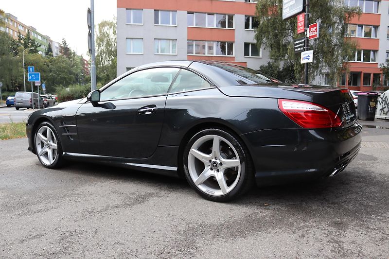 Mercedes-Benz SL Mercedes-Benz SL 500 BlueEFFIC - fotka 17 z 55