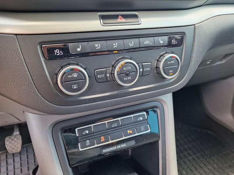 Seat Alhambra 2,0TDI 103KW 7MÍST TAŽNÉ  - fotka 12 z 15