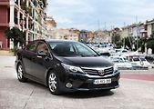 Střední třída - Toyota Avensis