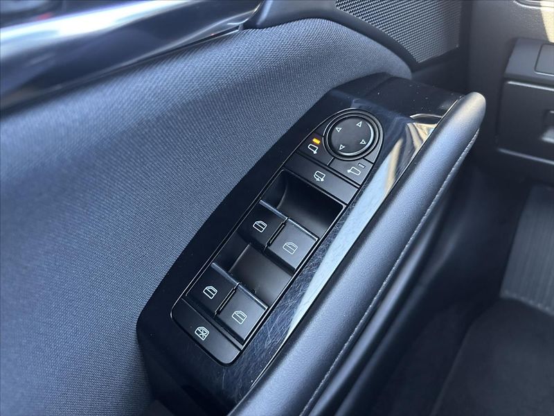 Mazda 3 2,0 i Plus 1.ČR CARPLAY KAMERA - fotka 34 z 46