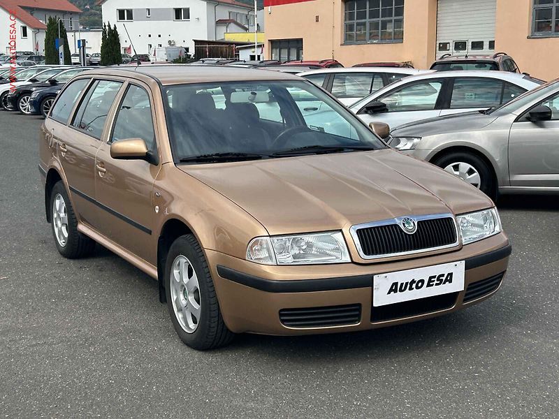 Škoda Octavia (2001) 2.0i 4x4, zmk.řazení - fotografie inzerátu