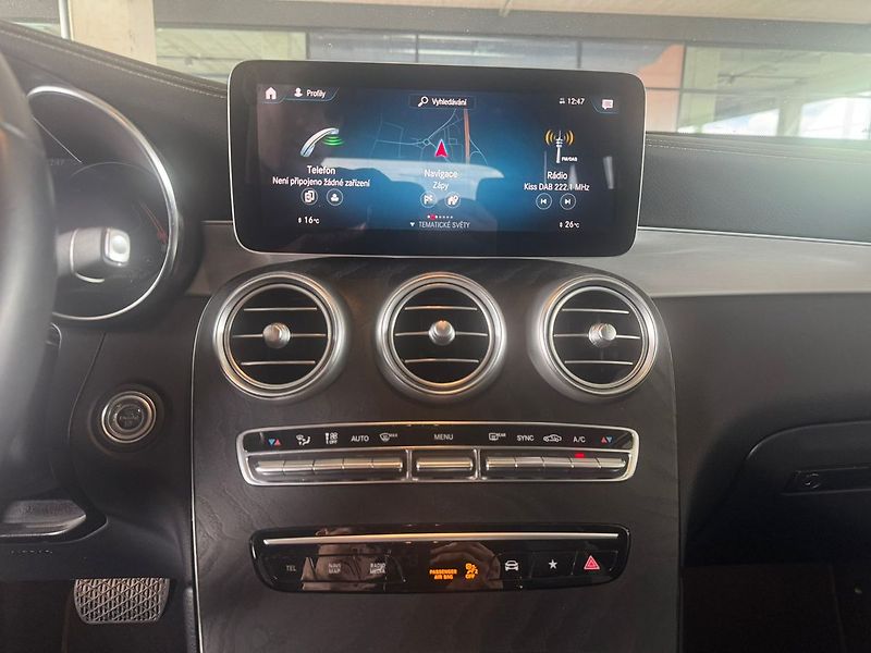 Mercedes-Benz GLC 220d 4MATIC - fotka 15 z 21