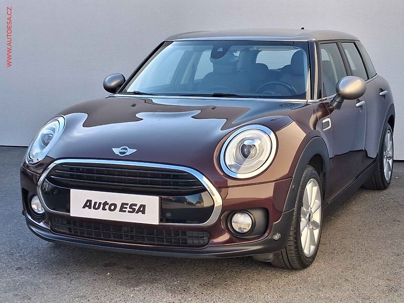 Mini Clubman (2016) 1.5i, AC, navi, park.asist - fotka 3 z 18