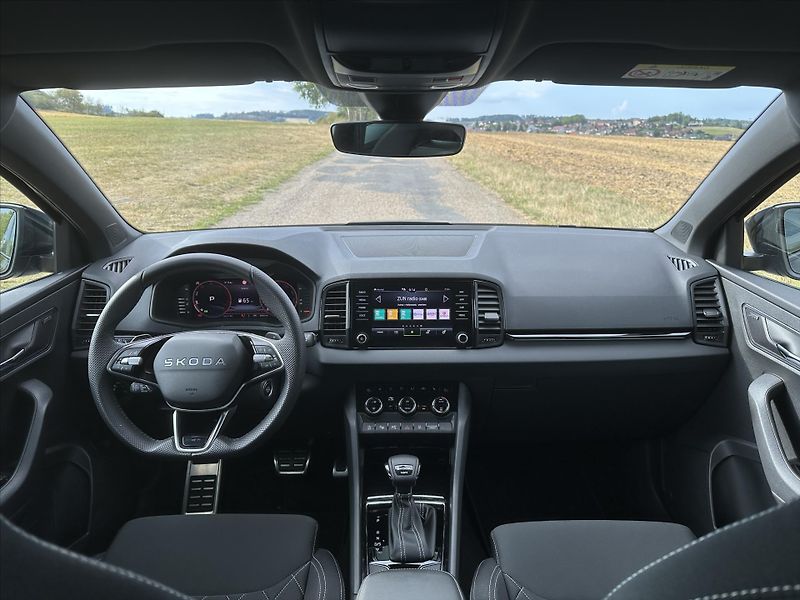 Škoda Karoq 2,0 TDI Sportline 4x4 DSG 1.ma - fotka 36 z 44