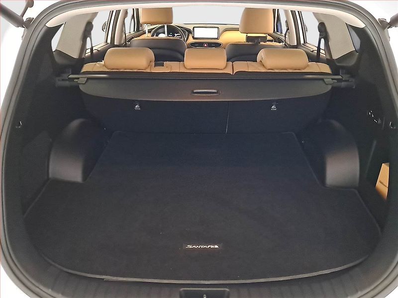 Hyundai Santa Fe (2022) Premium 2.2 CRDi - fotka 14 z 23