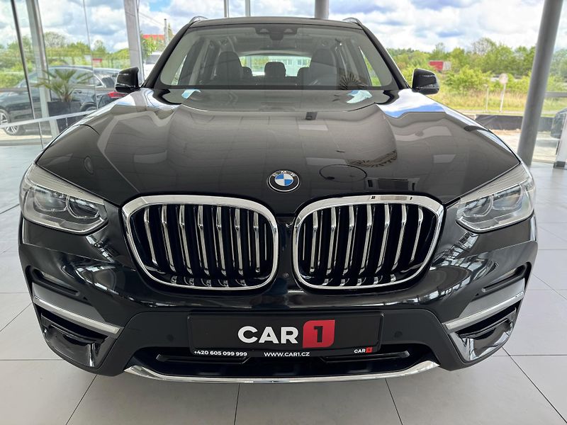 BMW X3 30d xDrive*Head-Up*360Kam*Pano - fotka 3 z 40
