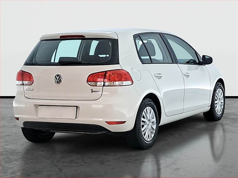 Volkswagen Golf (2010) 1.4 16V - fotka 5 z 15