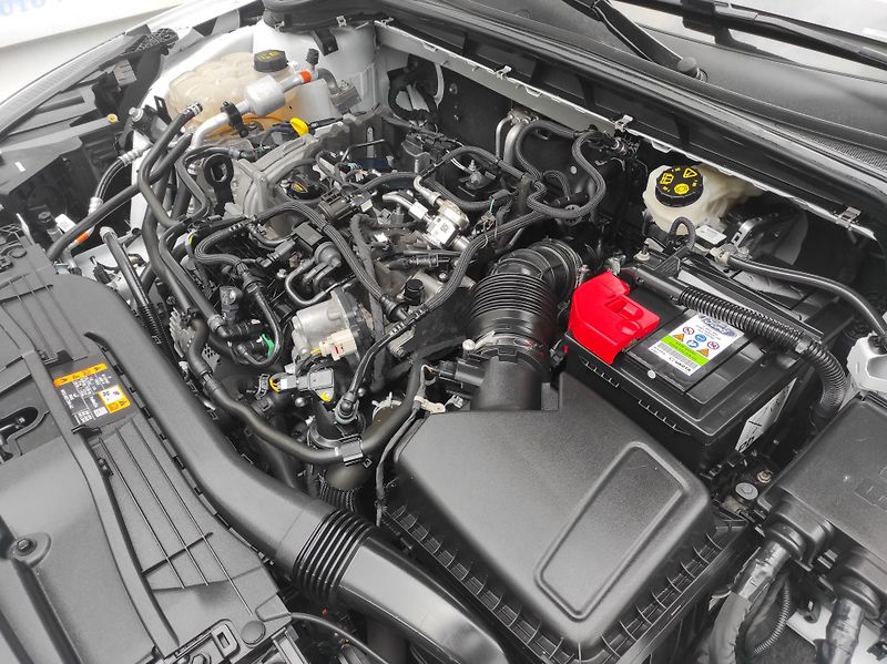 Ford Focus 1.0 EcoBoost mHev 114kw AT - fotka 42 z 44