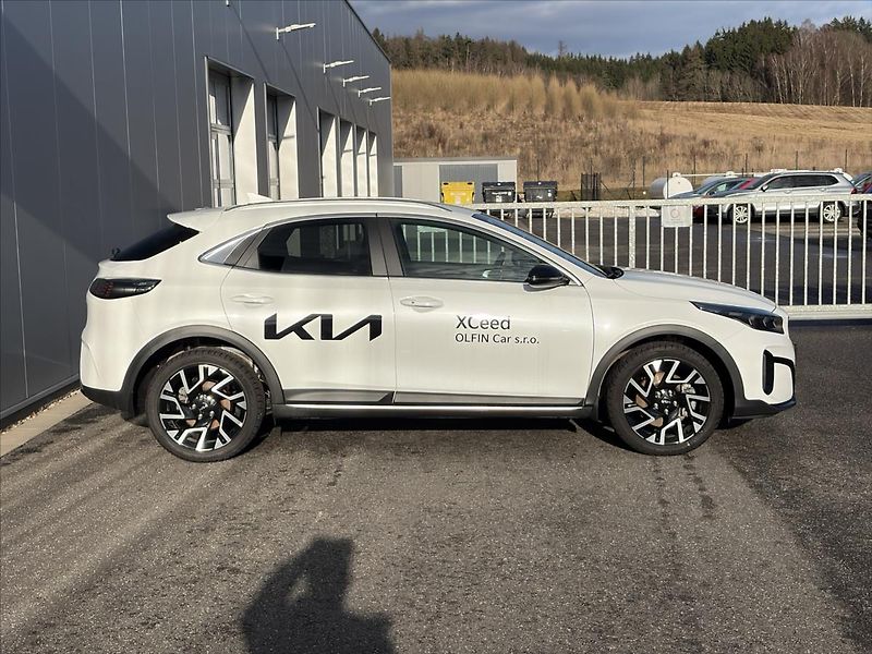 Kia XCeed 1,6   T-GDI 132kW 7DCT STEEL E - fotka 5 z 22