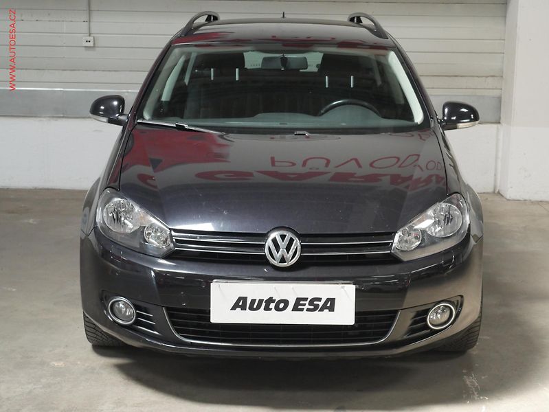Volkswagen Golf (2012) 1.6.TDi 4x4, ČR, AC, park - fotka 2 z 21