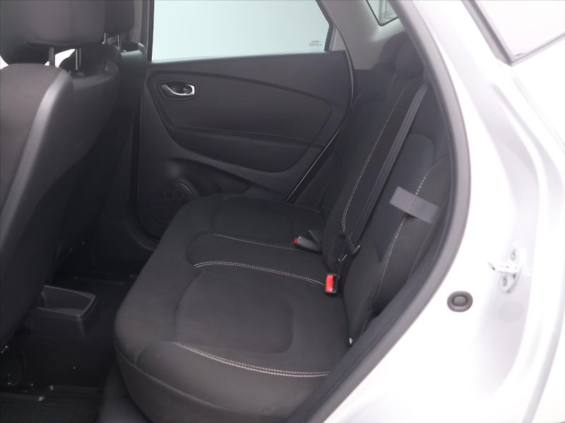 Renault Captur 0,9 TCe 66KW 1.Maj CZ Servis - fotka 14 z 26