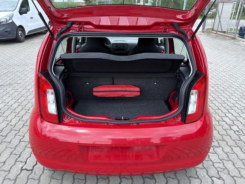 Škoda Citigo 1.0i 55 kW klima, serviska - fotka 9 z 17