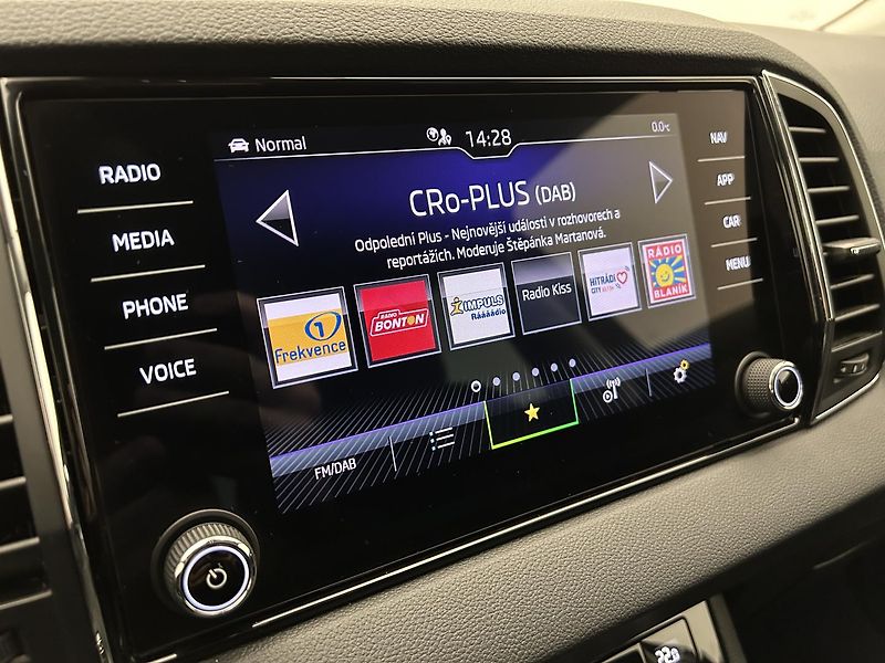 Škoda Karoq 2.0 TDI Top selection - fotka 11 z 26