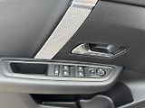 Citroën C4 (2023) Shine 1.2 PureTech 130 EAT8 - náhled 31