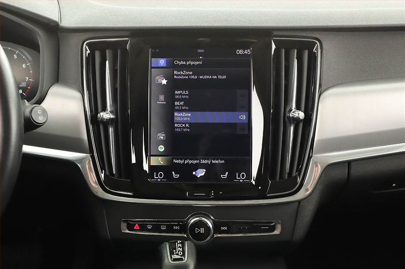 Volvo V90 (2019) T4 - fotka 10 z 20