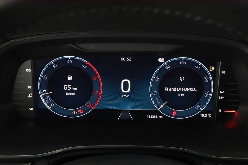 Škoda Octavia (2022) Ambition 2.0 TDI, ČR,1.maj - fotka 8 z 13