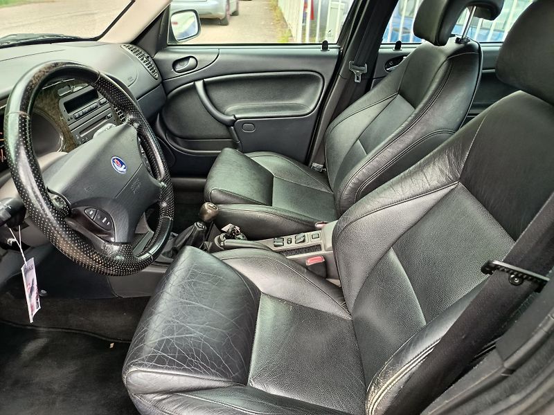 Saab 9-3 (2001) 2.0TS - fotka 14 z 31