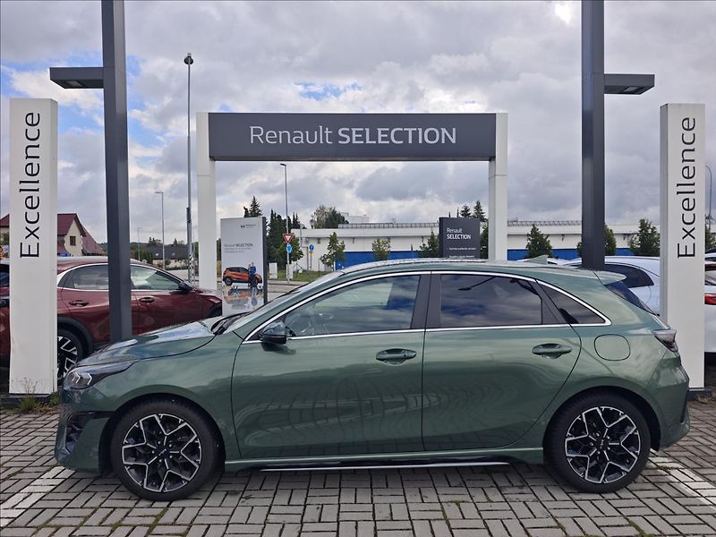 Kia Ceed 1,5 T-GDI 7DCT automat  GT-Lin - fotka 3 z 25