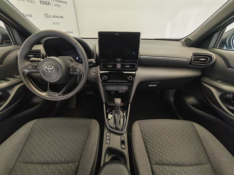 Toyota Yaris Cross 1.5 Hybrid CVT Style 4x2 - fotka 10 z 37