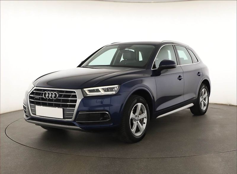 Audi Q5 (2017) basis 2.0 TDI, 4X4, Automat - fotka 2 z 27