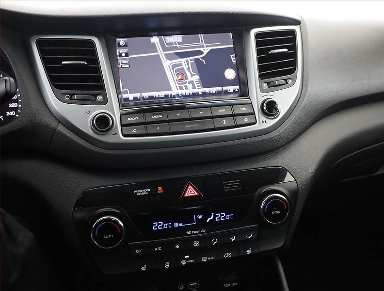Hyundai Tucson (2017) 1.7 CRDi, Serv.kniha, Navi - fotka 10 z 19