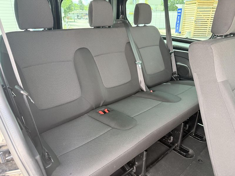 Renault Trafic 2.0 dCi 110kW L2H1 - fotka 29 z 33