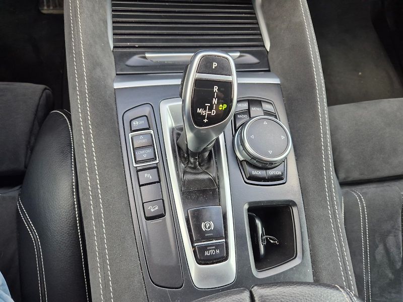 BMW X6 (2015) 3.0xD-Velky servis,M-paket,DPH - fotka 24 z 25