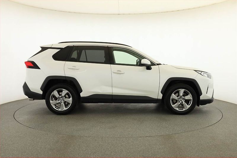 Toyota RAV4 (2020) 2.0 Valvematic - fotka 6 z 18