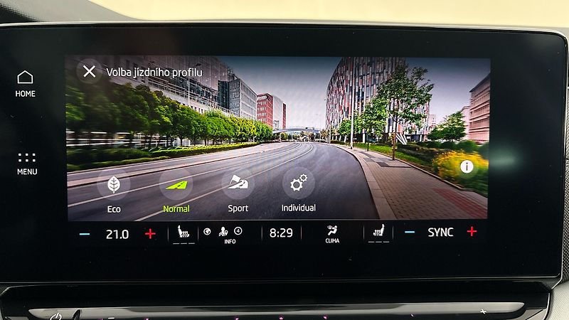 Škoda Octavia 2.0 TDI DSG Style Combi - fotka 26 z 26