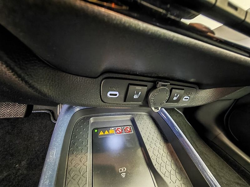 Toyota Aygo 1.5 HEV - fotka 28 z 33