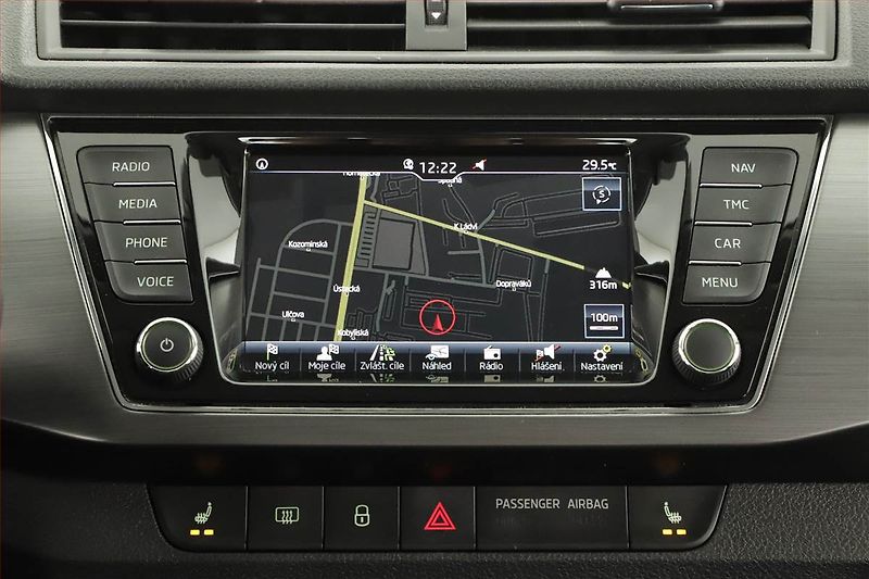 Škoda Fabia (2017) 1.0 TSI, Navi, Tempomat - fotka 13 z 18