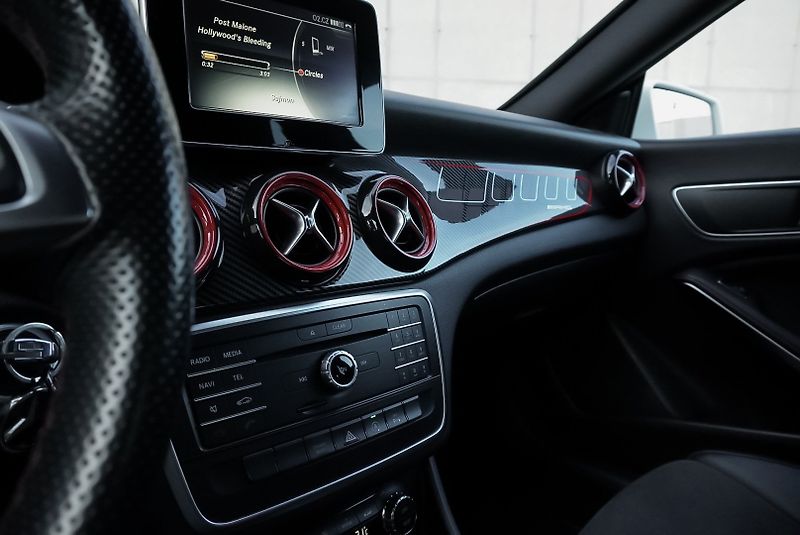 Mercedes-Benz CLA 250 160kW AMG - fotka 29 z 31
