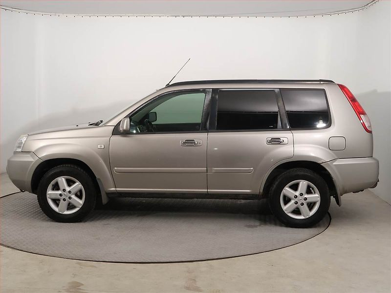Nissan X-Trail (2006) 2.2 dCi, 4X4, Tažné - fotka 3 z 13