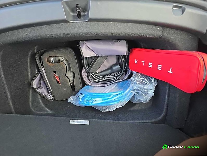 Tesla Model Y (2023) Berlín, 20