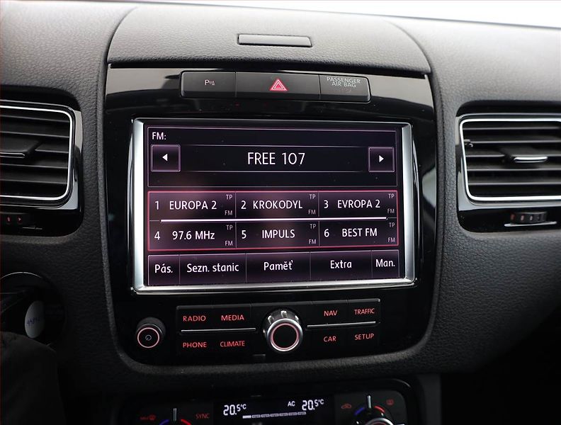 Volkswagen Touareg (2013) 3.0 TDI, 4X4, Automat - fotka 11 z 21