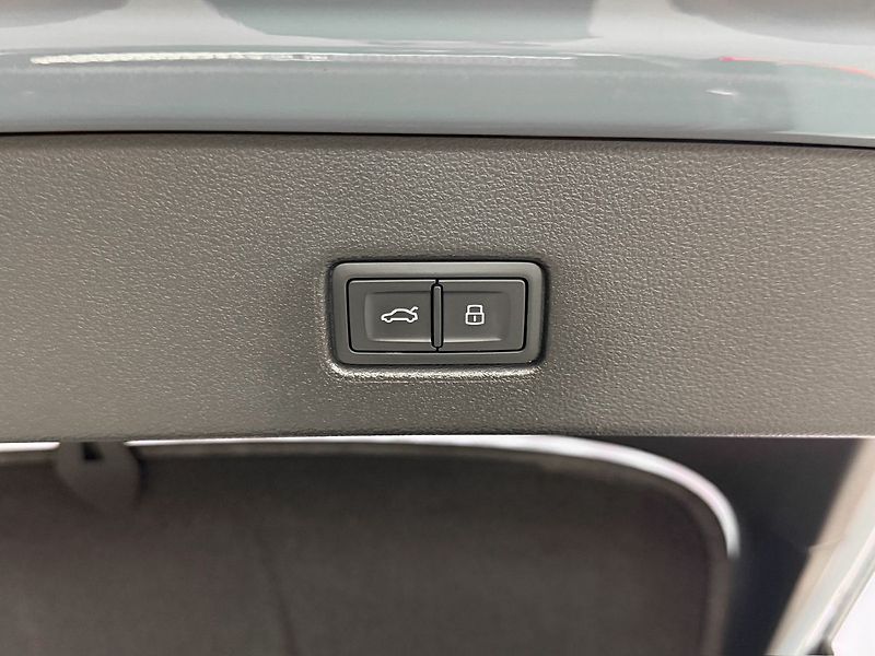 Audi RS 7 441KW QUATTRO SB, WEBASTO, SPO - fotka 29 z 31