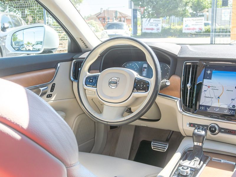 Volvo V90 (2018) 2.0D 110KW mat – INSCRIPTION - fotka 14 z 60