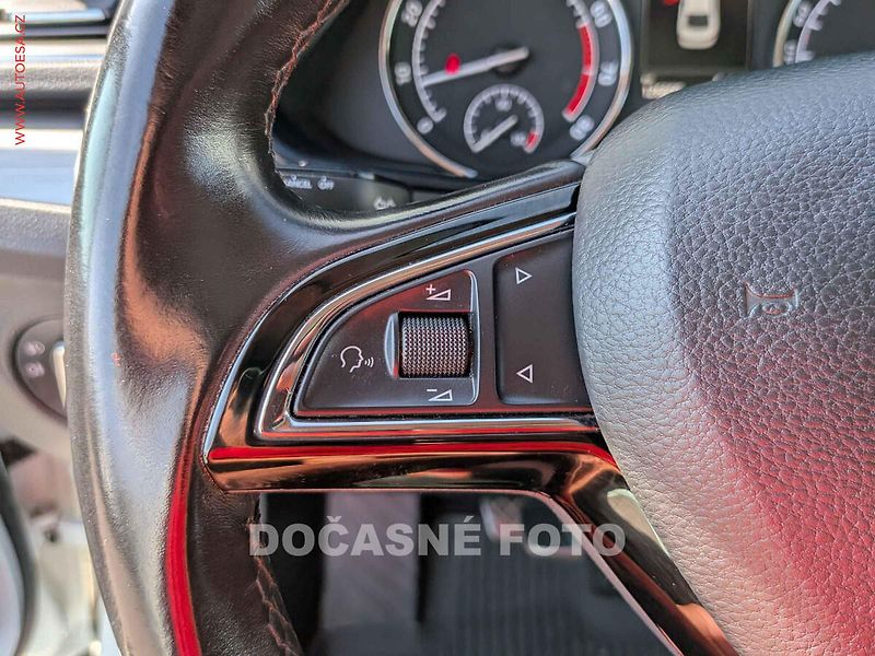 Škoda Superb (2016) 1.4TSi, Navi, bixen - fotka 13 z 16