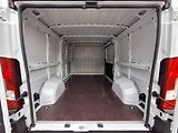 Peugeot Boxer (2026) FG 3000 L2H1 BHDi 120k MAN6 - náhled 17