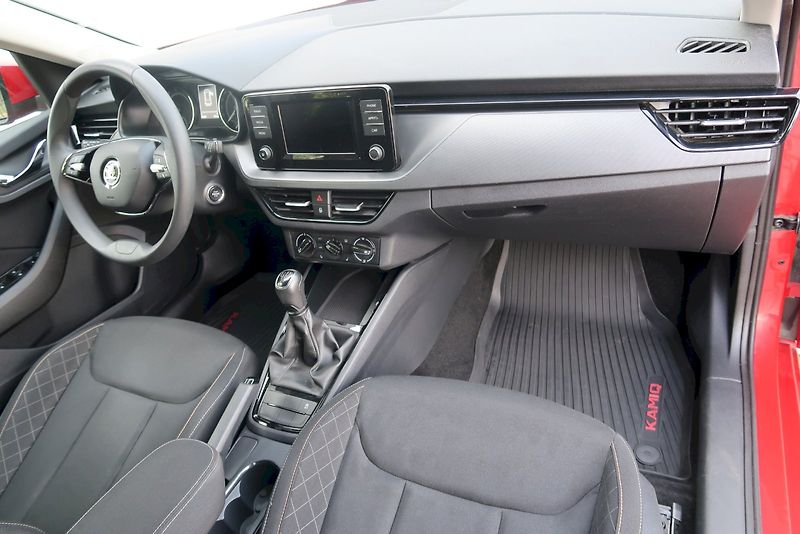 Škoda Kamiq (2023) Ambition 1,0 TSi/ 70 kW - fotka 6 z 34