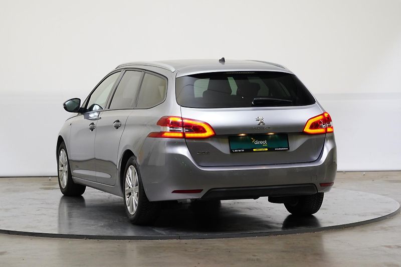 Peugeot 308 - fotka 7 z 25