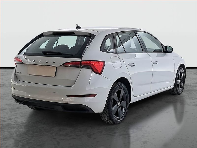 Škoda Scala (2019) 1.6 TDI, Tempomat - fotka 5 z 17