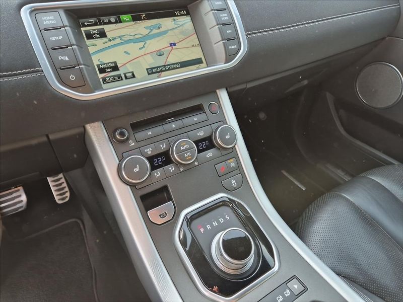 Land Rover Range Rover Evoque 2,2 SD4 DYNAMIC - fotka 15 z 20